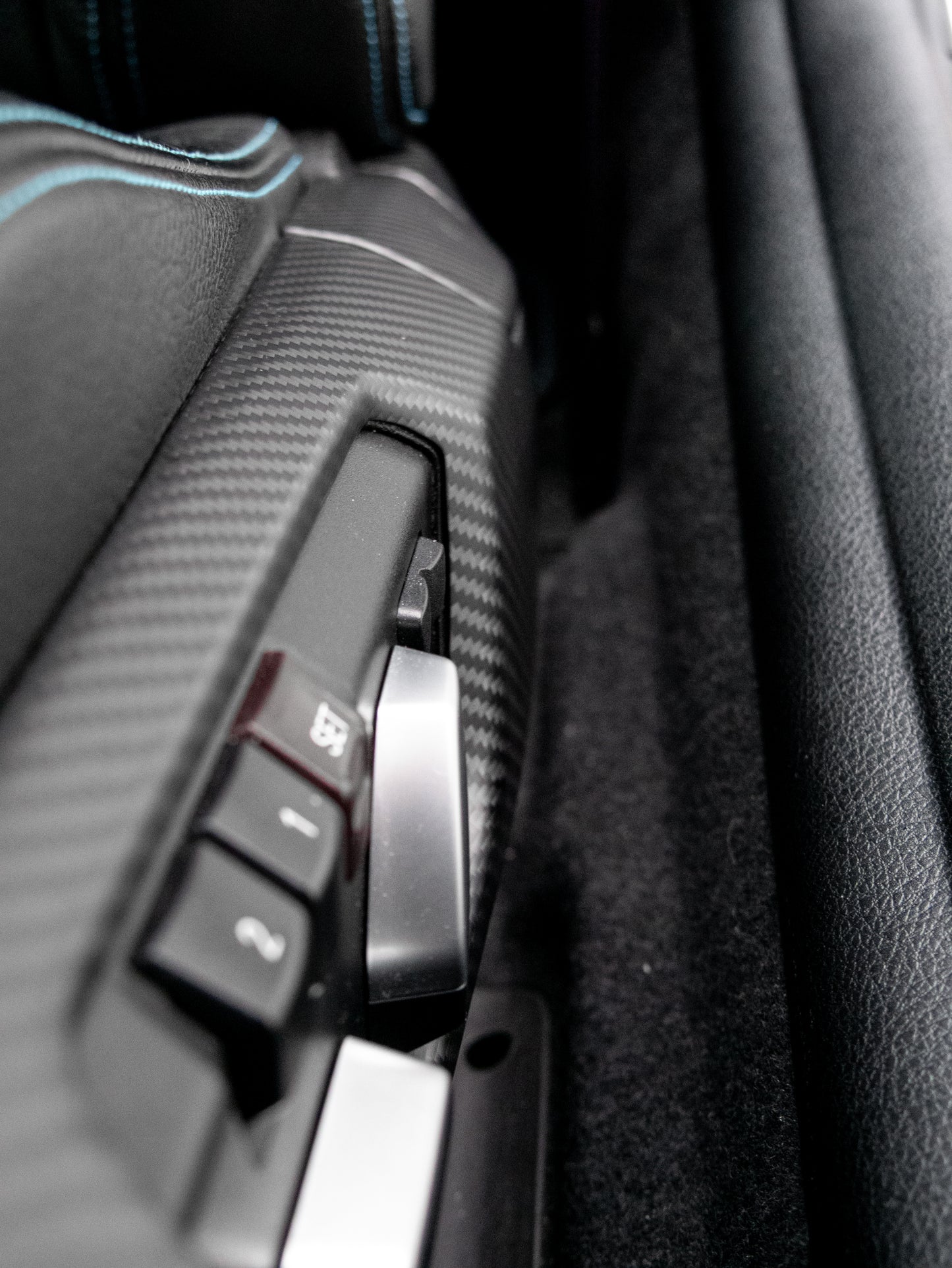 Matt Carbon Sitzcover Seitenverkleidung – Passend für BMW F87