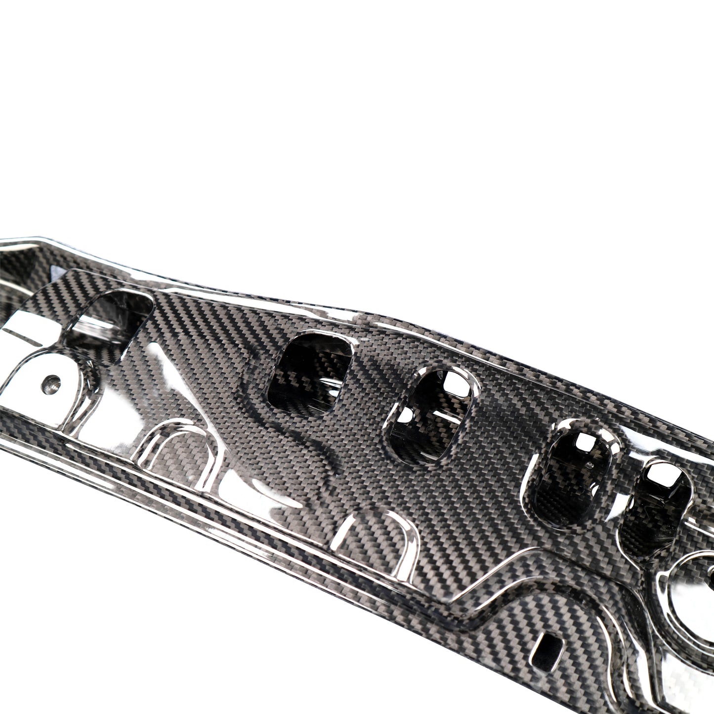 Vordere Kühlerstützstrebe in Carbon passend für BMW M3 (F80) & BMW M4 (F82-F83)