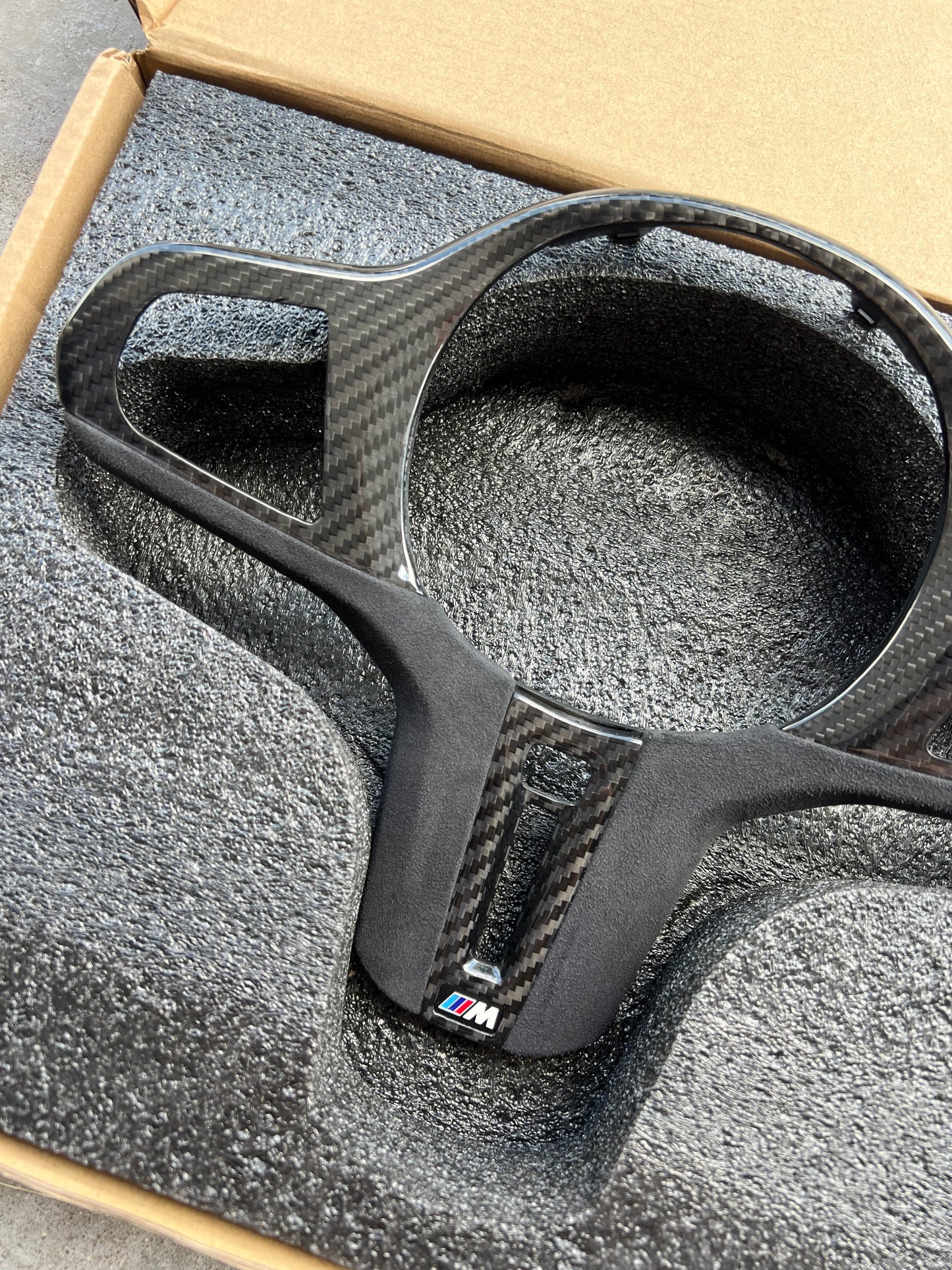 Lenkradspange Carbon / Alcantara im Performance Style passend für G80/G81/G82/G8 3 G87